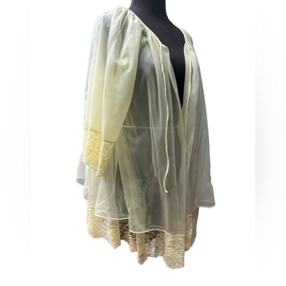 Vtg Yellow Sheer Peignor Robe Lace Fairy Hollywood Glam Nylon Mesh Bed Jacket - Picture 2 of 7